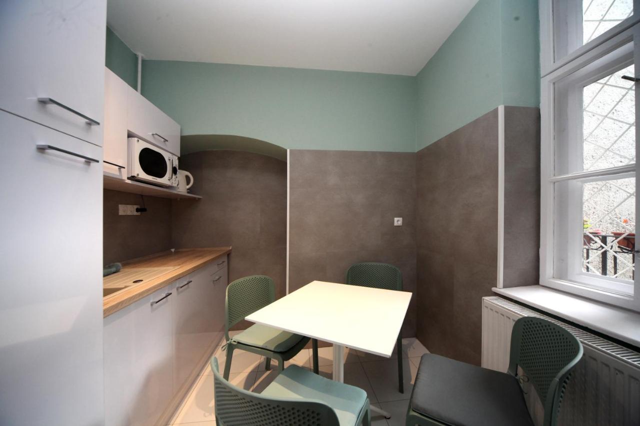 Cherry Apartman Eger Exterior photo
